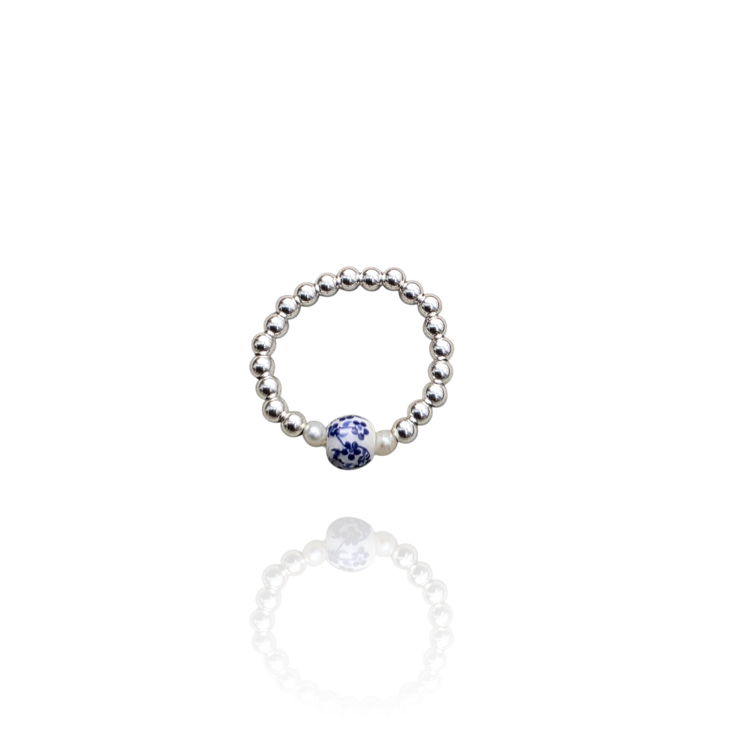 Daphne's Dreamy Pearl Ring